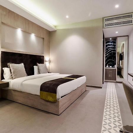 Kingston Resort Канпур Экстерьер фото
