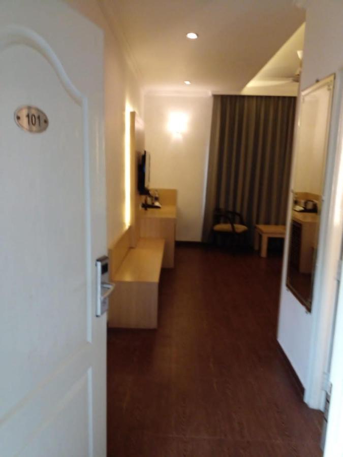 Kingston Resort Канпур Экстерьер фото