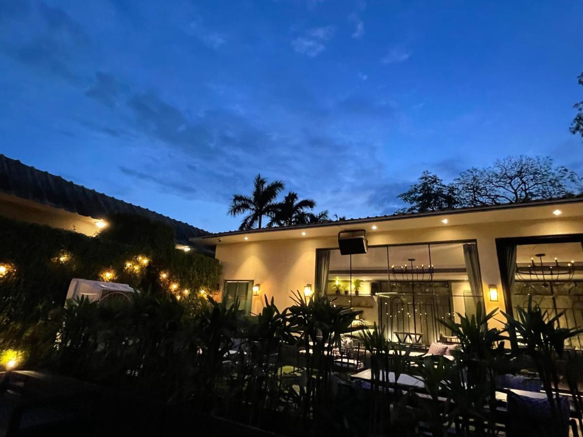 Kingston Resort Канпур Экстерьер фото