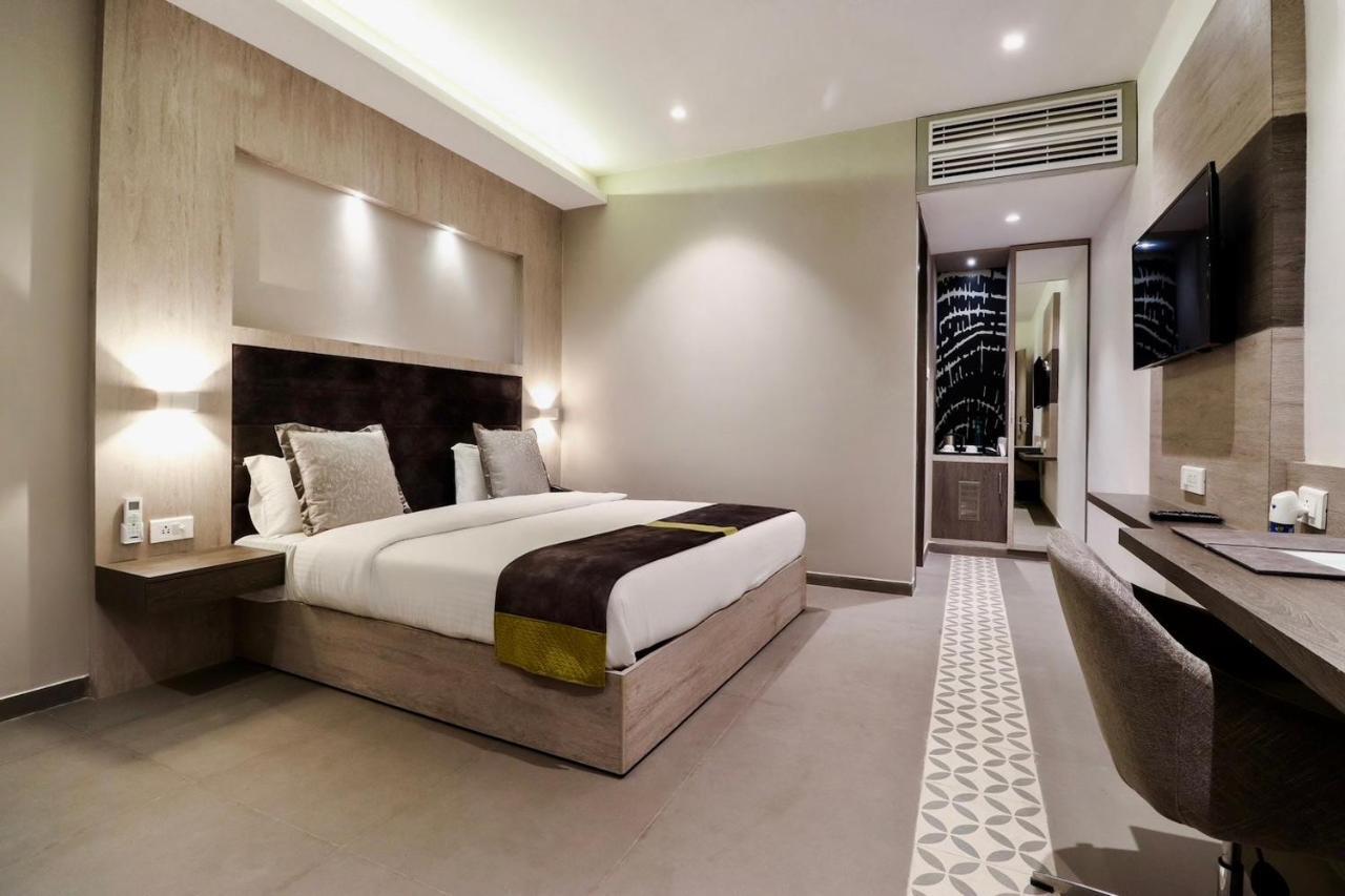 Kingston Resort Канпур Экстерьер фото
